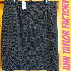 Ann Taylor Factory Skirt Black and White Size 14 NWT